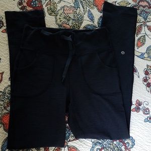 Lululemon size 4 pants foldover top w/ pockets